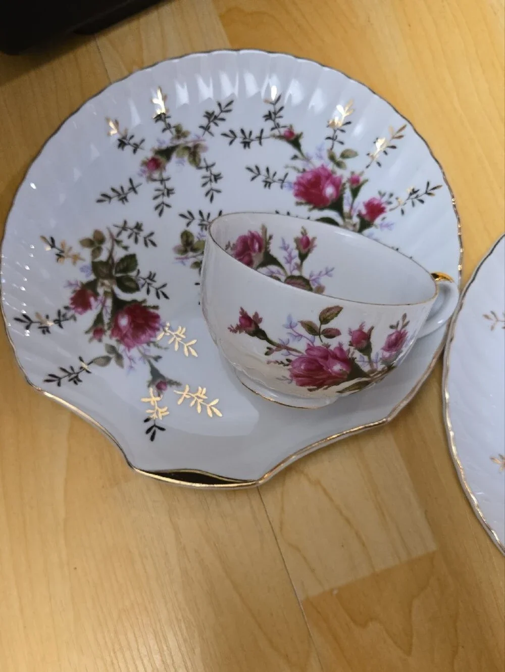 Elegant Floral Fan Shaped Fine China Norcrest Teacup & Saucer Sets
